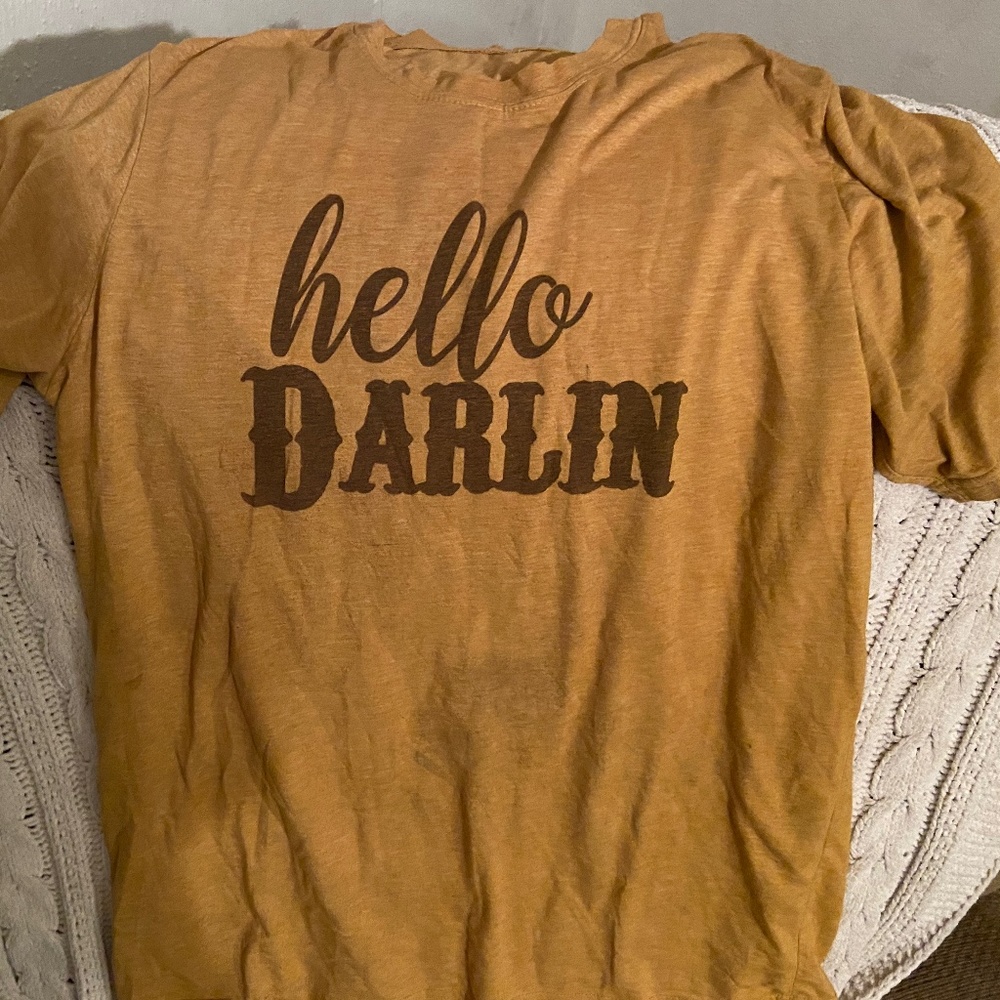 Hello Darlin’ Tee
